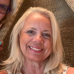 Meet your Posher, Karen